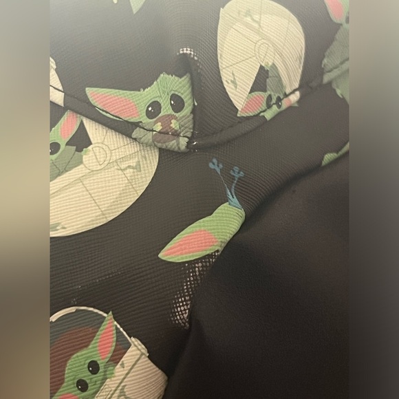 Bioworld Star Wars Mandalorian The Child Baby Yoda Mini Backpack - Picture 12 of 12